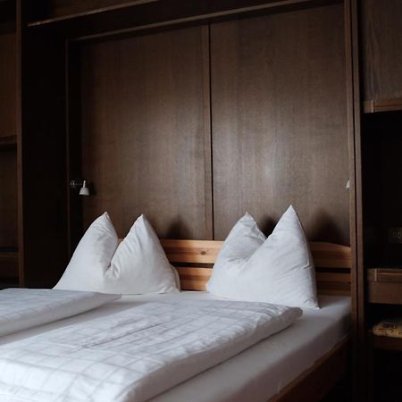 Hotel Garni Trojer Campo Tures Exterior foto